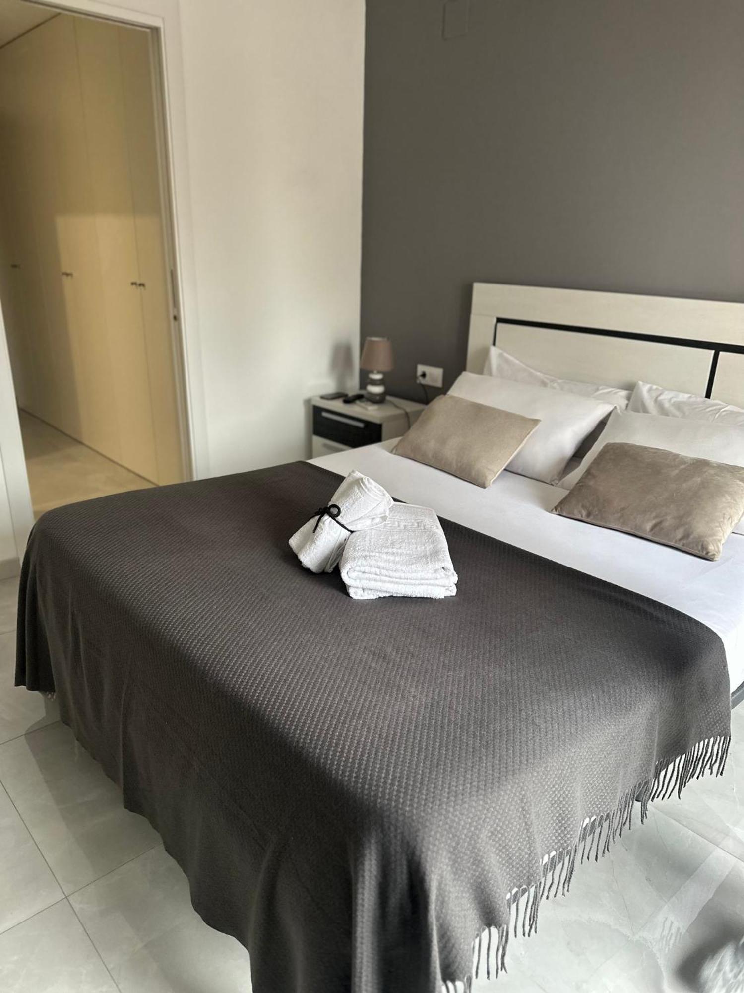 Veronica Center Room Valence Extérieur photo